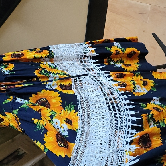 Altar'd State Sunflower Dress - SZ XS - Picture 4 of 7